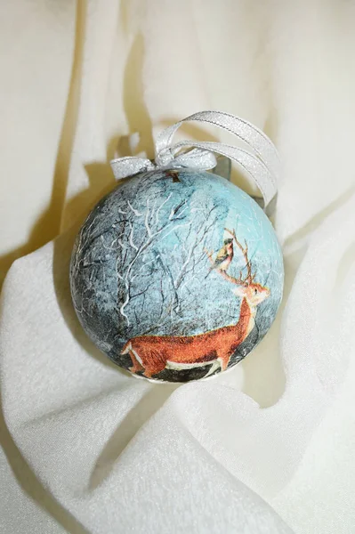 Karácsonyi Dekoratív Csecsebecse Könnyű Háttér — Stock Fotó