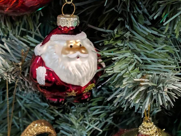 Yakın çekim görünümü güzel Noel süslemeleri