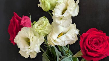 Kapalı - buket için güzel renkli çiçekler