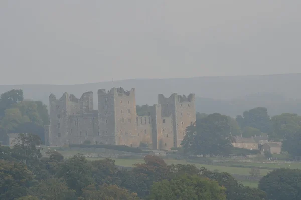 Болтон замок Wensleydale Йоркшир — стокове фото