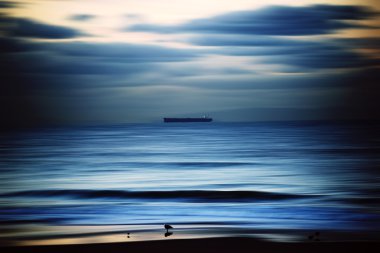 Gemi ile sildi deniz