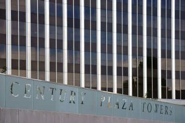 Century Plaza kuleleri