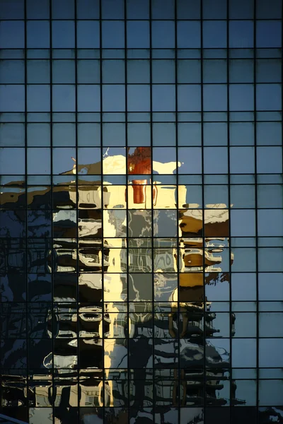 Abstract reflections on facade — Stock Photo, Image
