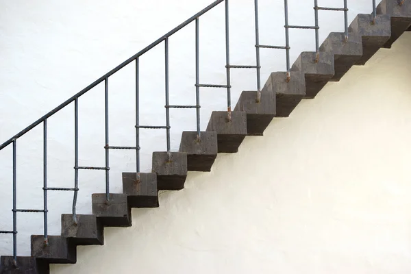 Velhas escadas nostálgicas — Fotografia de Stock