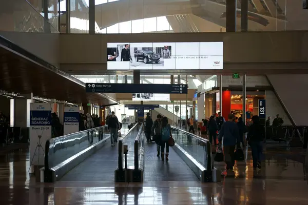 Odjezd terminál letiště Lax — Stock fotografie