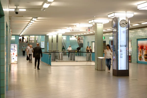 Tunel metra berlińskiego Placu Aleksandra — Zdjęcie stockowe