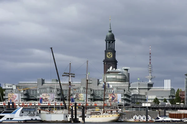 Hamburg hamn — Stockfoto