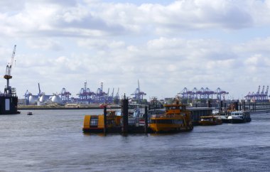 Endüstriyel Hamburg Limanı