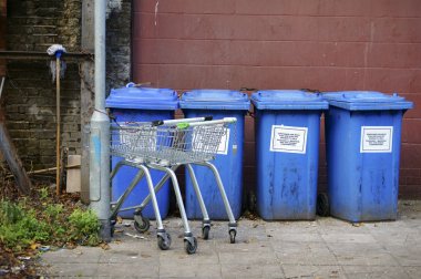 çöp kutuları