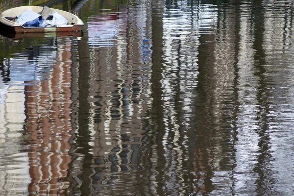 Basura flotante — Foto de Stock