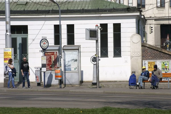 Tramhalte in Wenen — Stockfoto