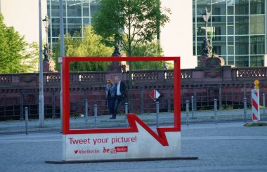Eylem Tweet senin resim Berlin