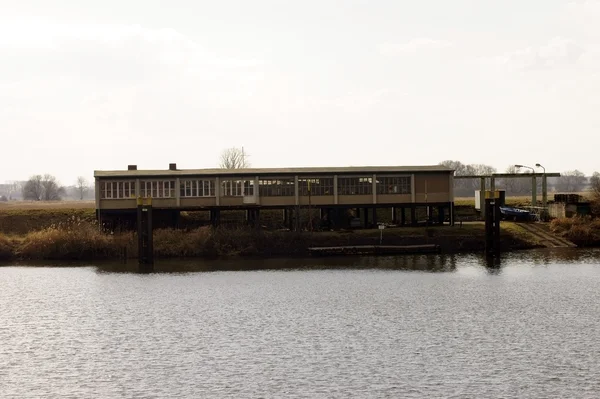 Boathouse sulla diga — Foto Stock