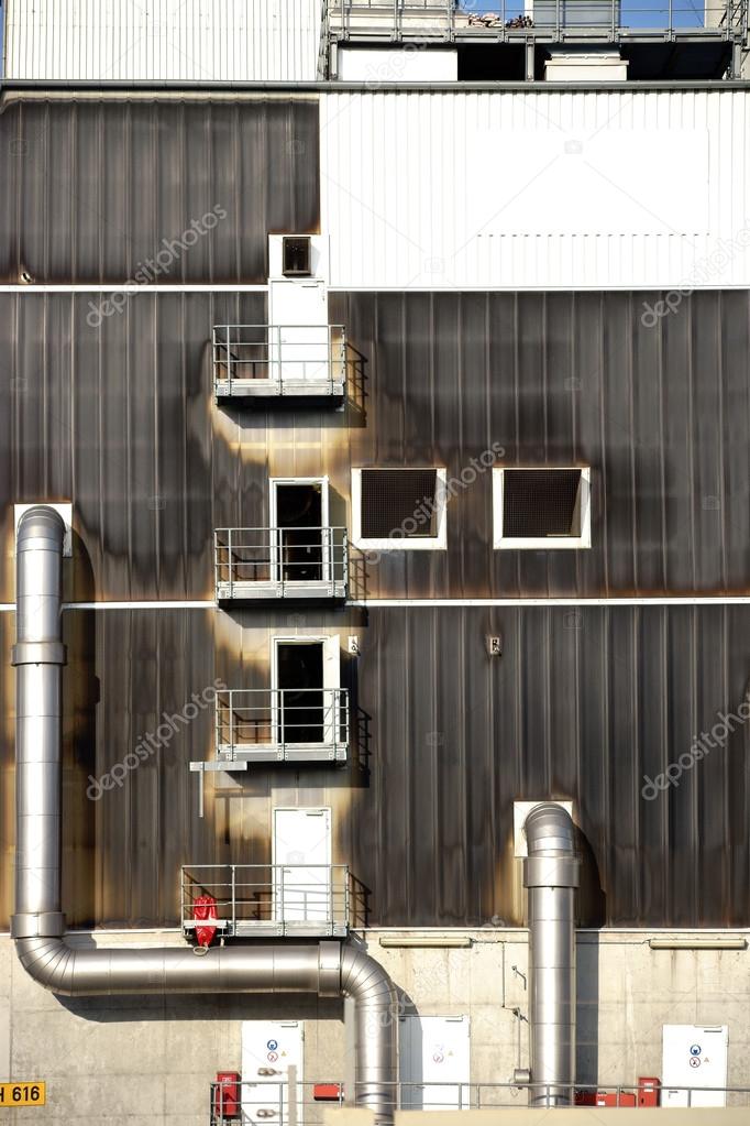 Industrial buidling with pipes