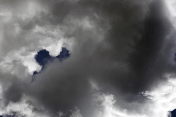 Nubes de tormenta oscura —  Fotos de Stock