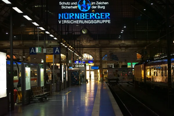 Järnvägsstationen Frankfurt — Stockfoto