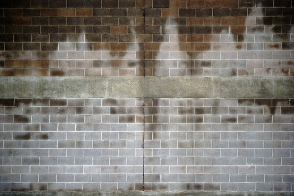 Moisture in the wall