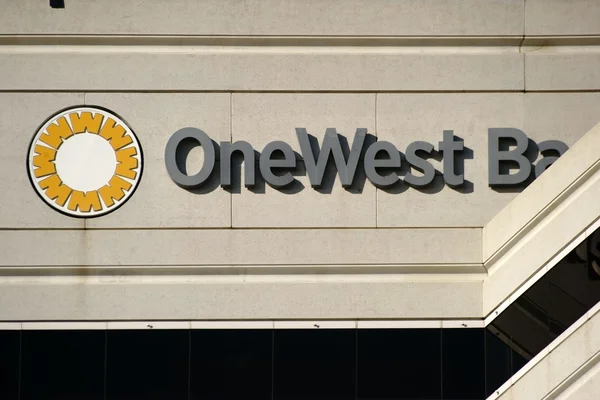 OneWest Bank byggnad — Stockfoto