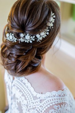 Gelin saçı için güzel bir dekorasyon.