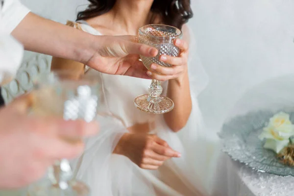 Man Offers Woman Glass Wine — Stock Photo, Image