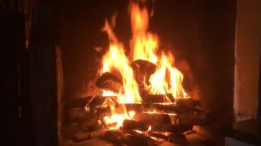 ATEŞE YÜKSEK, AMBIENT LÜKTÜRLERİNDE İSTİYOR.