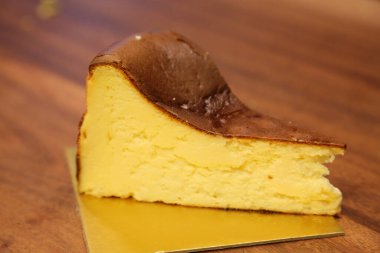 Nefis, lezzetli yiyecek içecekleri servis etmeye hazır.