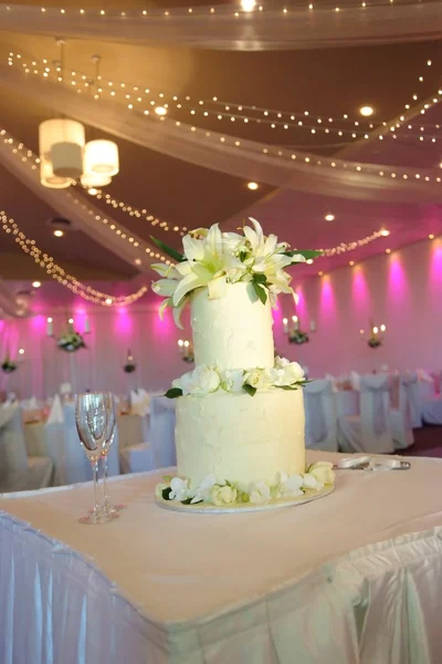 Pastel de boda decorado — Foto de Stock