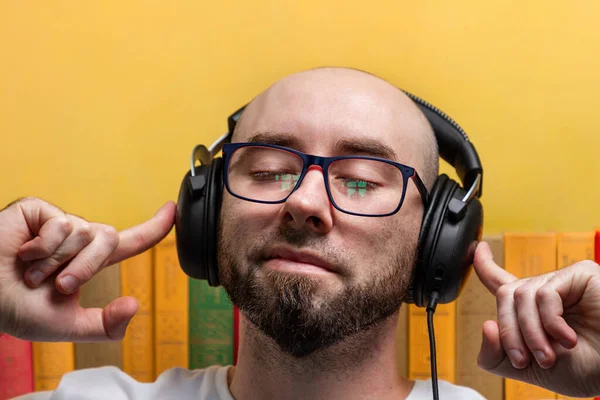 Education Modern Technologies Concept Audio Books Bald Man Glasses Closed — Stock Photo, Image