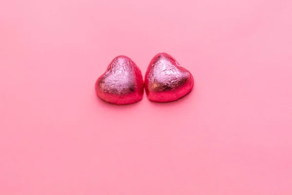 Koncept Února Nebo Valentýna Čokoládová Bonboniéra Růžovém Obalu Růžové Pozadí — Stock fotografie