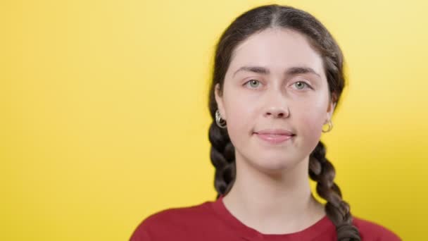 Portrait Young Smiling Woman Who Sniffs Fragrant Jar Jelly Holds — Stock Video