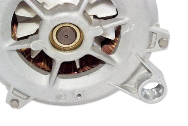 Hafif bir arka plan üzerinde bir elektrik motoru closeup parçası