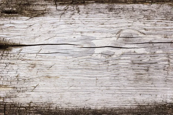 Powierzchnia Starej Drewnianej Deski Pokrytej Pęknięciami Częściowo Zniszczonej Wokół Krawędzi — Zdjęcie stockowe