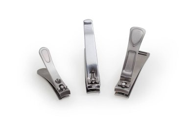 Farklı paslanmaz çelik tırnak makası beyaz bir arka planda bileşik manivela tasarımı