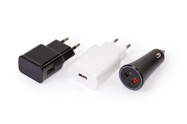 Zwei Verschiedene Usb Ladegeräte Von Tragbaren Elektronischen Geräten Mit Europlug — Stockfoto