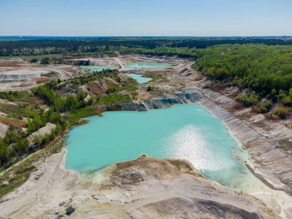 Small Lake Turquoise Water Abandoned China Clay Quarry Spring Day — Stock Photo, Image