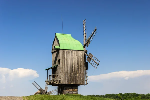 Alte Windmühle — Stockfoto