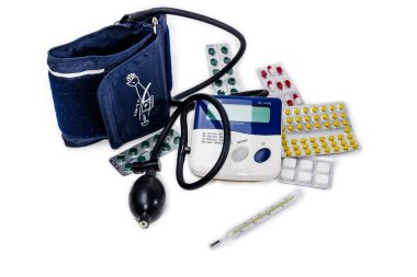 Elektronik tonometer, medikal termometre ve doktor ambalaj