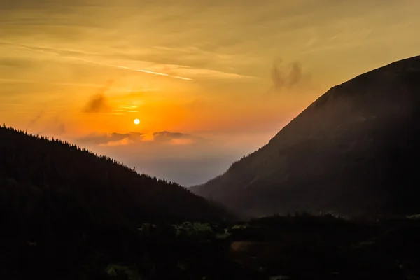 Sunrise in the Carpathian Mountains — Stock Photo, Image