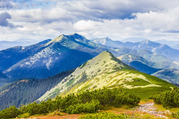 Karpat sonbahar manzarası