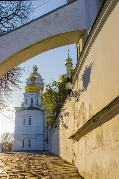 秋にキエフ ・ ペチェールシク大修道院 — ストック写真