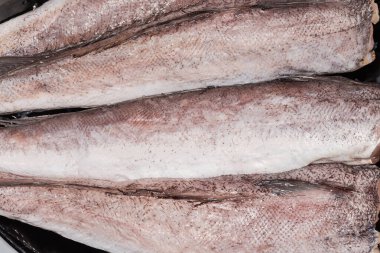 Kafası ve kuyruğu olmayan, Avrupa 'nın çözülmemiş cesetleri, yakın çekim parçasının üst görüntüsü.