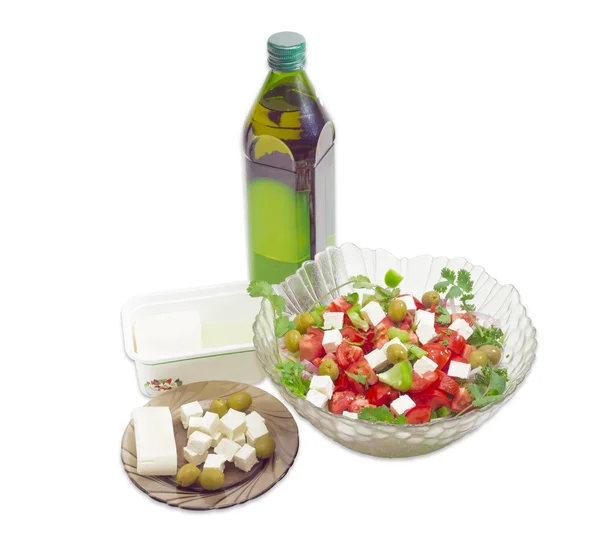 Řecký salát, olivový olej, sýr feta a olivy — Stock fotografie