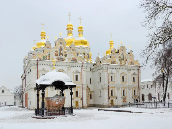 Успенский собор Киево-Печерской лавры — стоковое фото