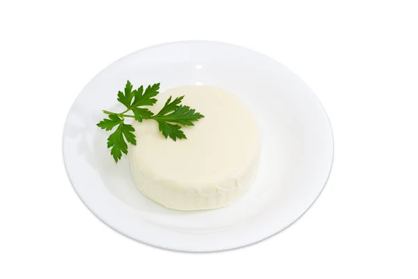 Сир Моцарелла на білій страві — стокове фото