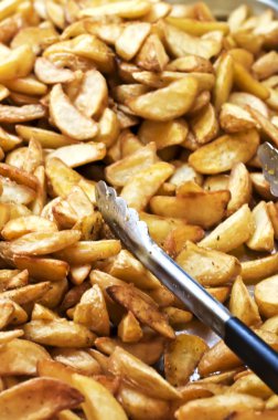 Kızarmış patates dilimleri büfe doğrultusunda dağıtım