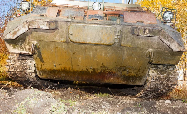 The tracked vehicle for transportation of soldiers. front view — Stock Photo, Image