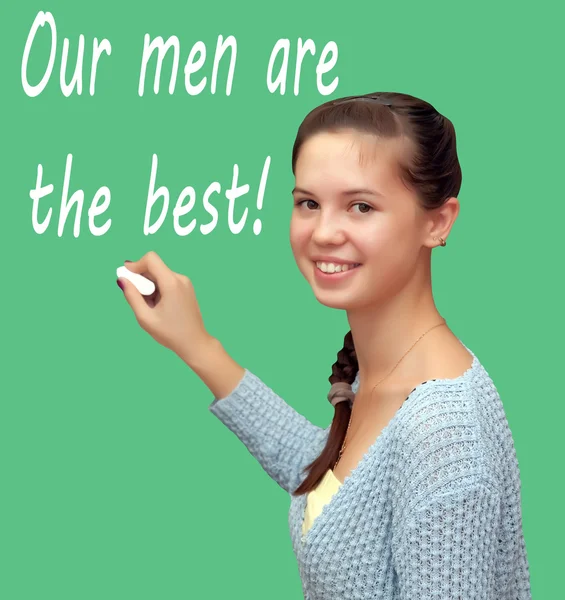 Meisje student schrijft krijt "onze mannen zitten naar de beste!" — Stockfoto