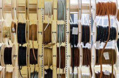 mobilya kenarları ve araçları