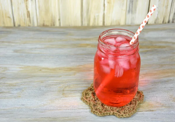 Fruit juice drink in mason jar — Stock Photo, Image