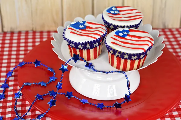 Patriotic flag cupcakes — Stock Photo, Image